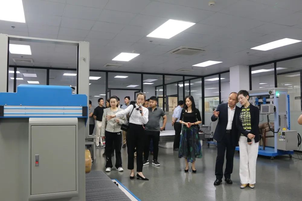 百老汇官方网站,家具行业协会,家具行业